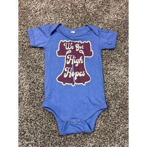 Philadelphia Phillies baby top size 6-12mos C33-17